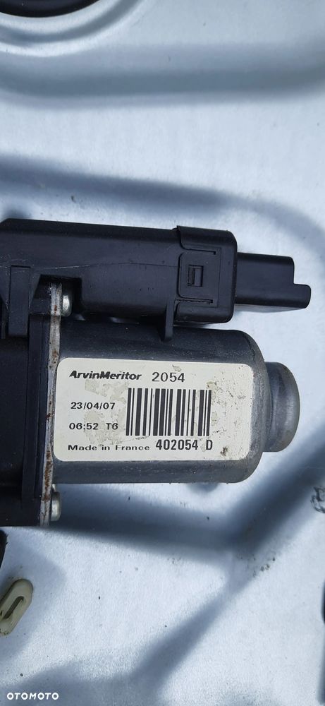 Kia Ceed 1 Podnośnik prawy przód 82480-1h100 402054d bsa 047712 - 3