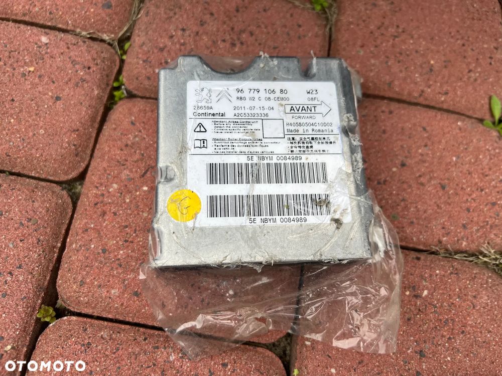 DESKA KONSOLA KOKPIT PODUSZKA PASY PEUGEOT 508 - 12