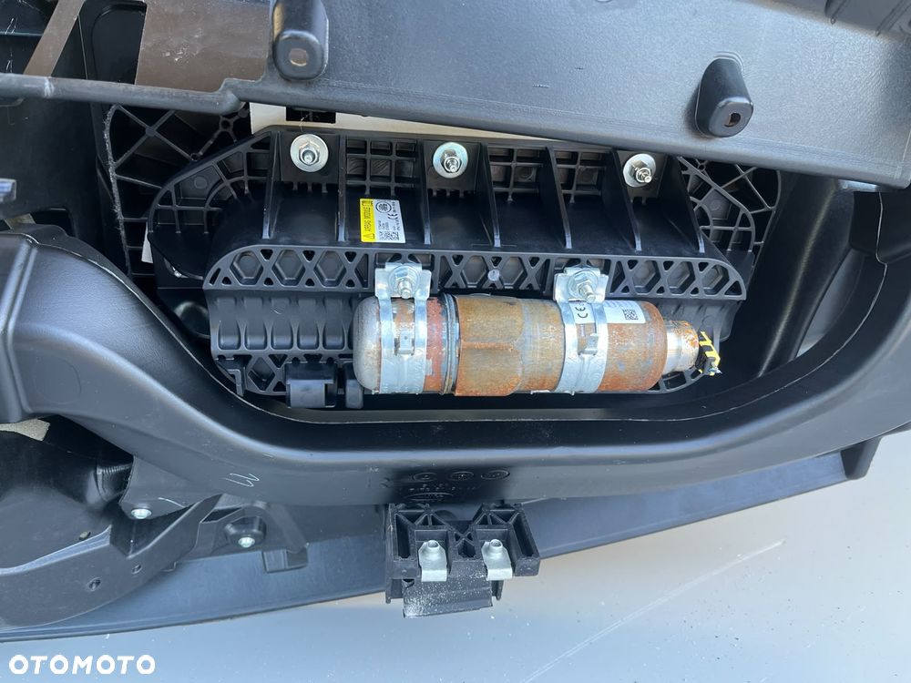 Kokpit deska rozdzielcza poduszka airbag Land Rover Discovery Sport L550 - 2