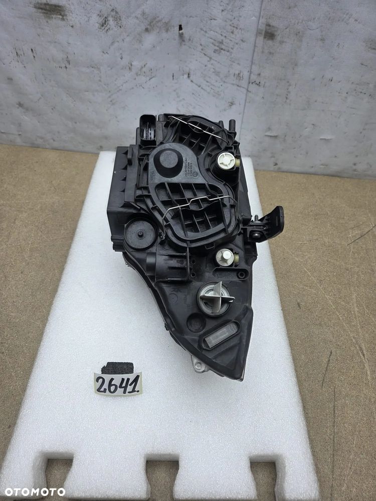 BMW 1 E81 E82 E87 LIFT 07-11r 7193388-04 lampa prawy prawa przód przednia - 7