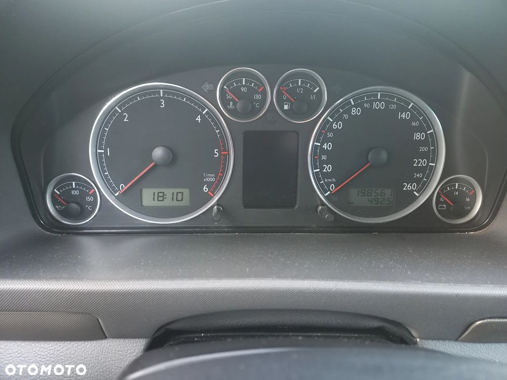 Volkswagen Sharan 1.9 TDI 4Motion - 11