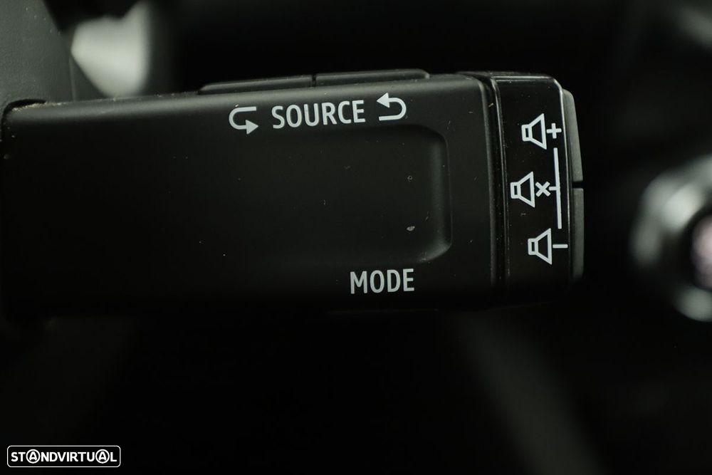 Renault Captur 1.0 TCe Intens - 17