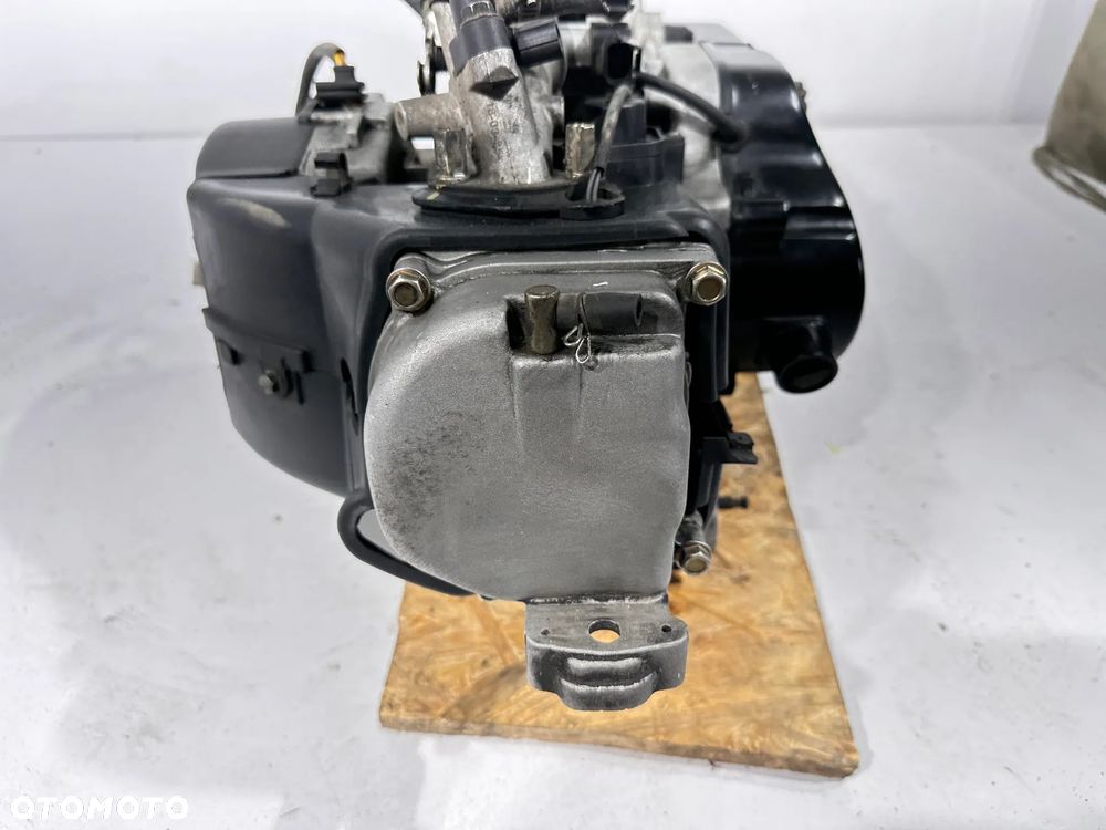 Silnik Peugeot Django 50 - 8