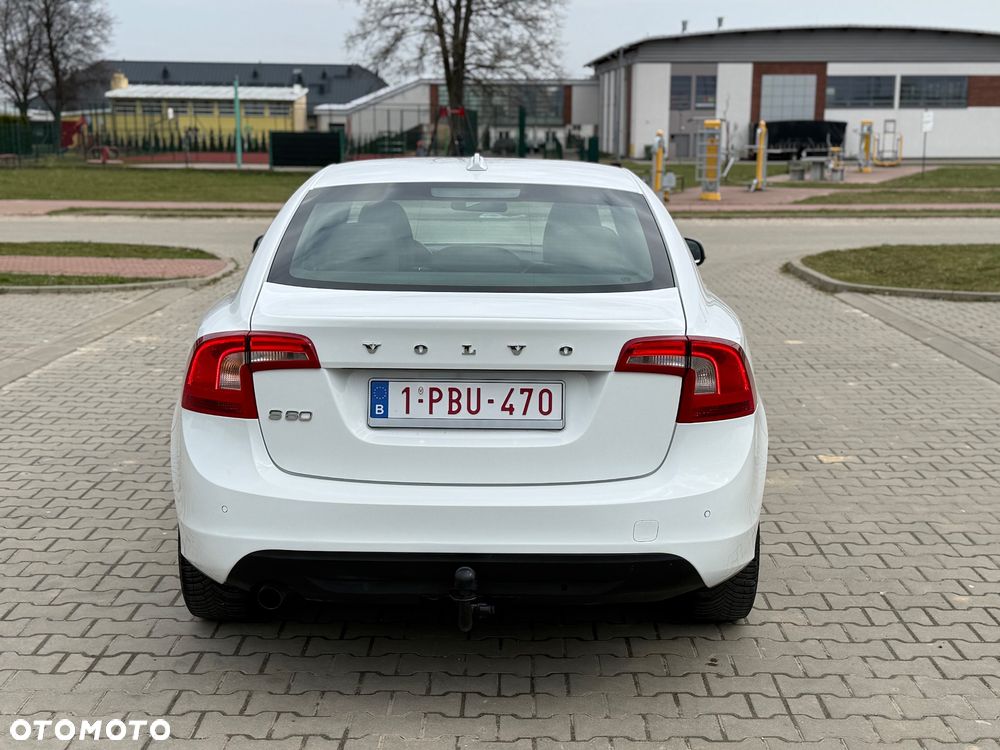 Volvo S60 DRIVe Momentum - 13