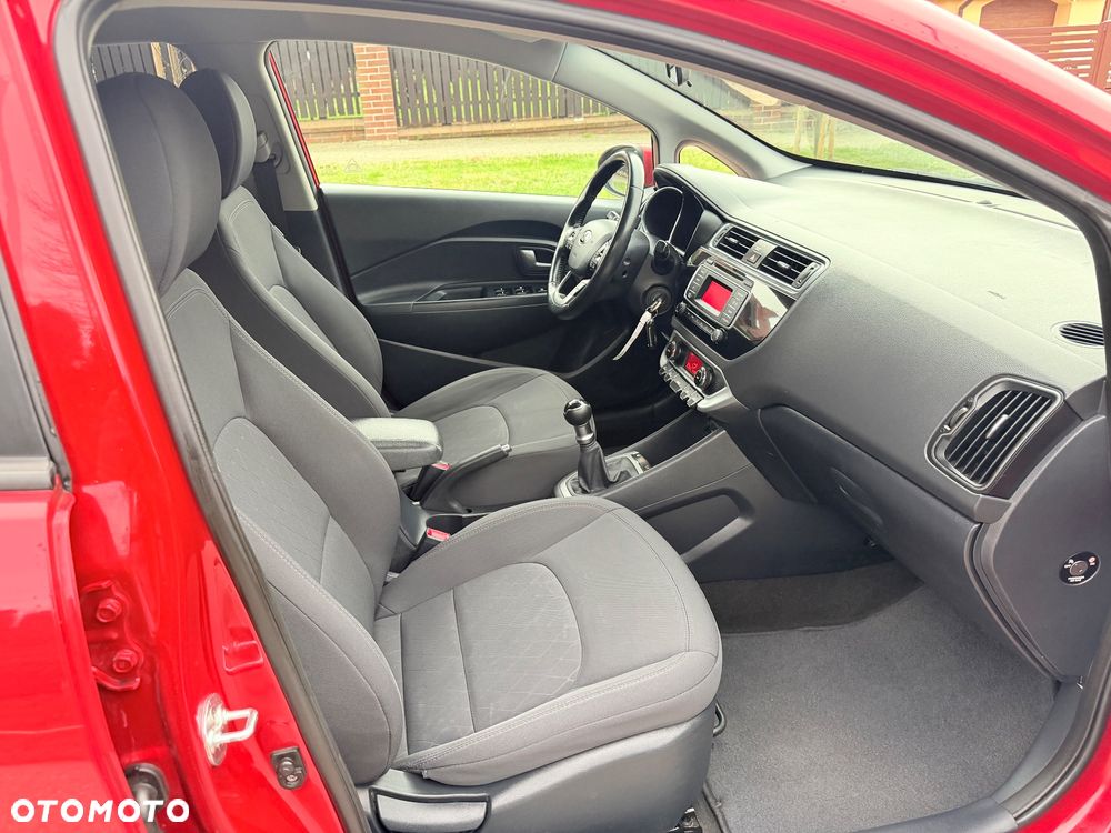 Kia Rio - 9