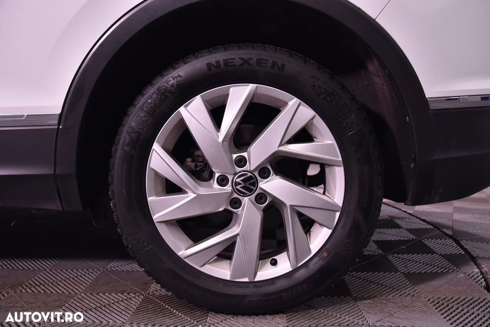 Volkswagen Tiguan - 14