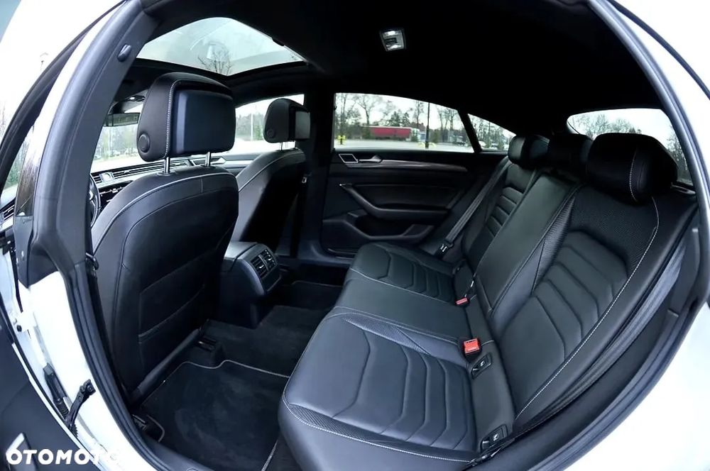 Volkswagen Arteon 2.0 TDI R-Line DSG - 25