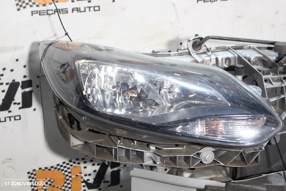 Frente Ford Focus III - 5