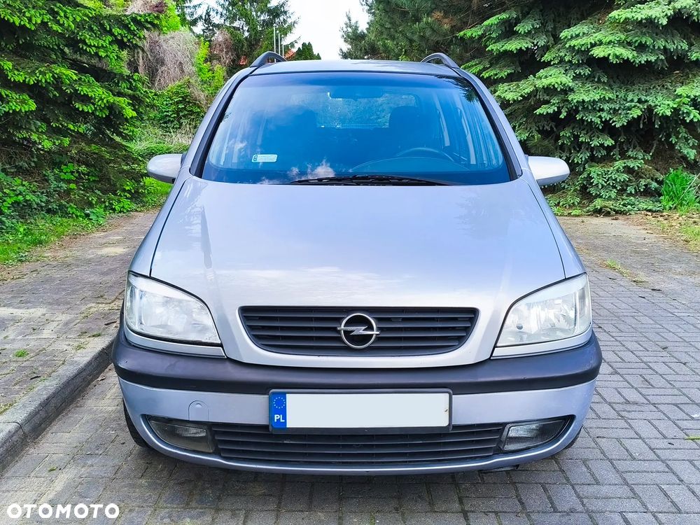 Opel Zafira 1.6 16V Comfort - 21