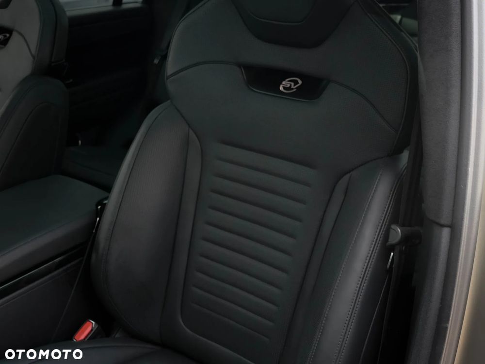 Land Rover Range Rover Sport S 4.4 V8 P635 mHEV SV Carbon - 32