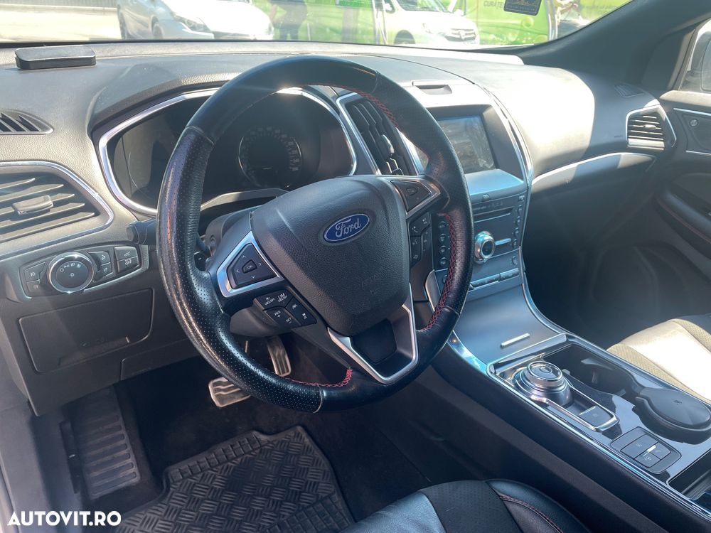 Ford Edge 2.0 Panther A8 AWD ST Line - 11