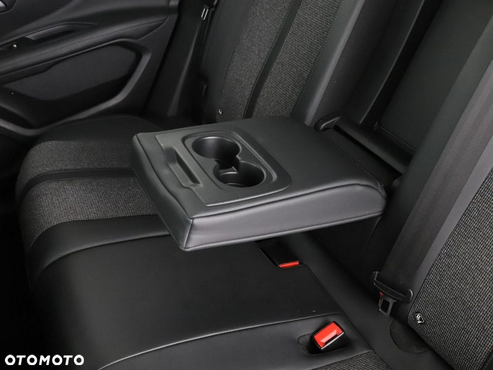 Peugeot 3008 1.2 PureTech Allure S&S EAT8 - 41