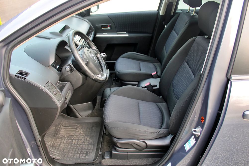 Mazda 5 - 19
