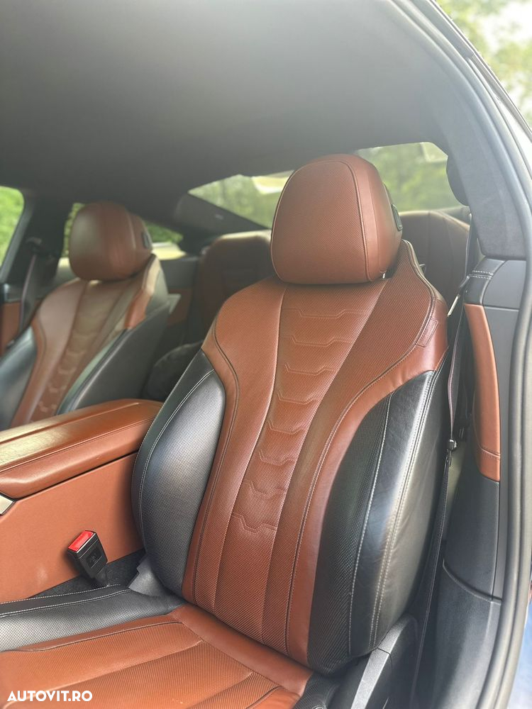BMW M8 M850i xDrive AT - 13
