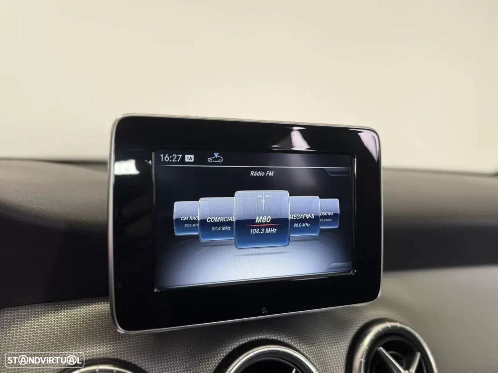 Mercedes-Benz CLA 180 d Urban Aut. - 31