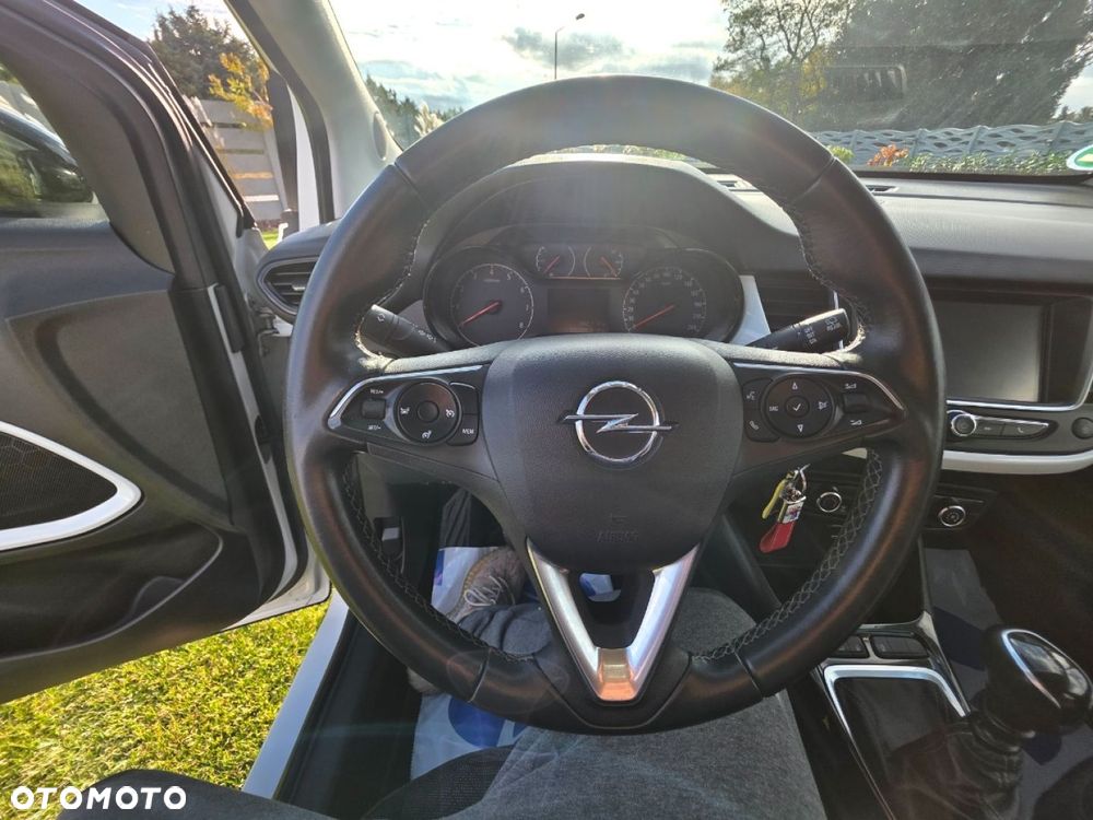 Opel Crossland X - 13