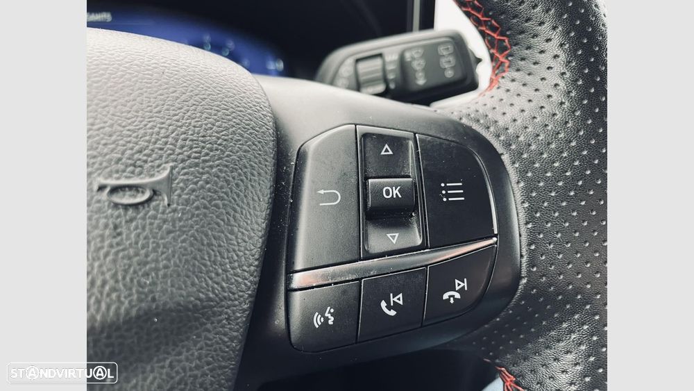 Ford Focus SW 1.0 EcoBoost MHEV ST-Line X - 17