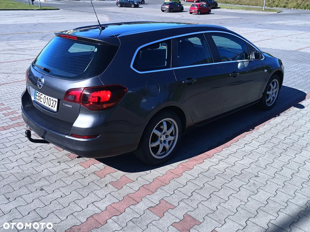 Opel Astra 1.4 T Cosmo - 23