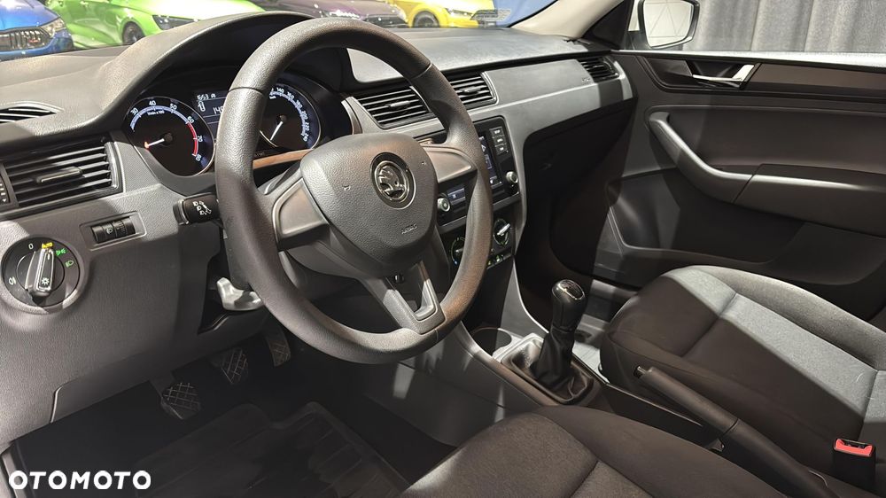 Skoda RAPID Spb 1.0 TSI Active - 9