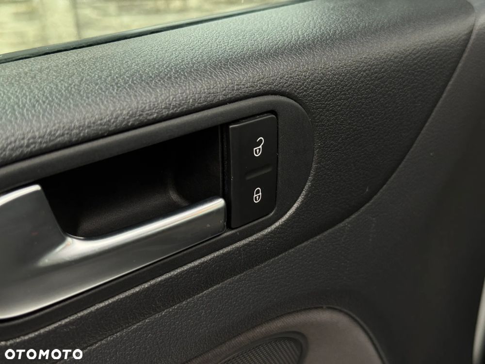 Volkswagen Golf V 1.4 Trendline - 35