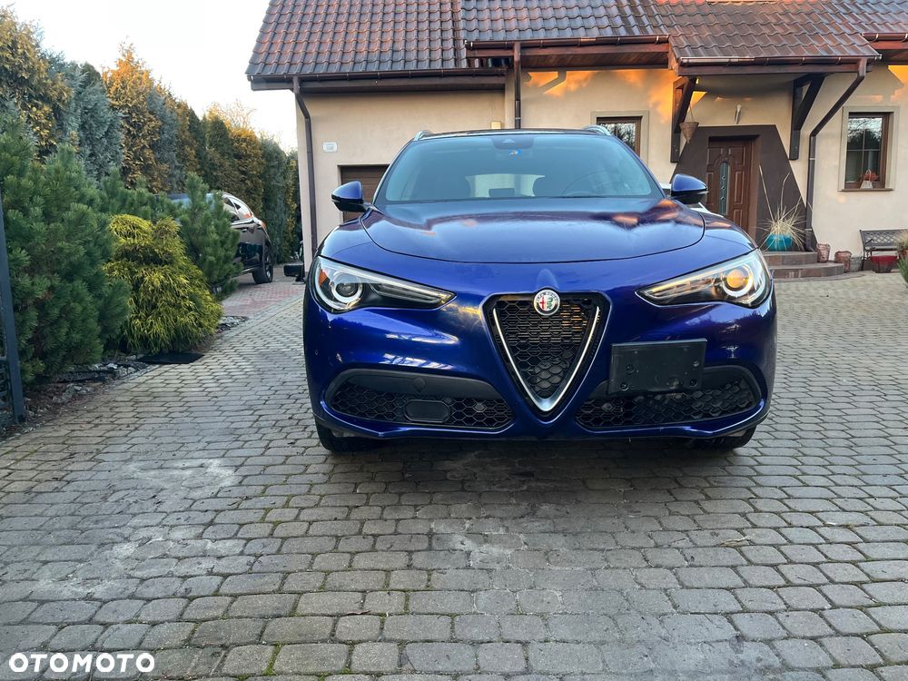 Alfa Romeo Stelvio 2.0 Turbo 16V AT8-Q4 Sprint - 13