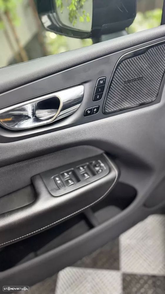 Volvo XC 60 2.0 T8 PHEV Polestar Engineered AWD - 17