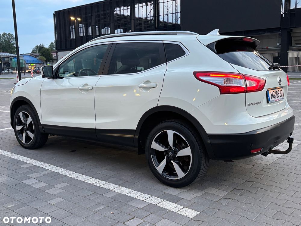 Nissan Qashqai 1.6 dCi 4 x 4 DPF Start/Stop tekna - 5