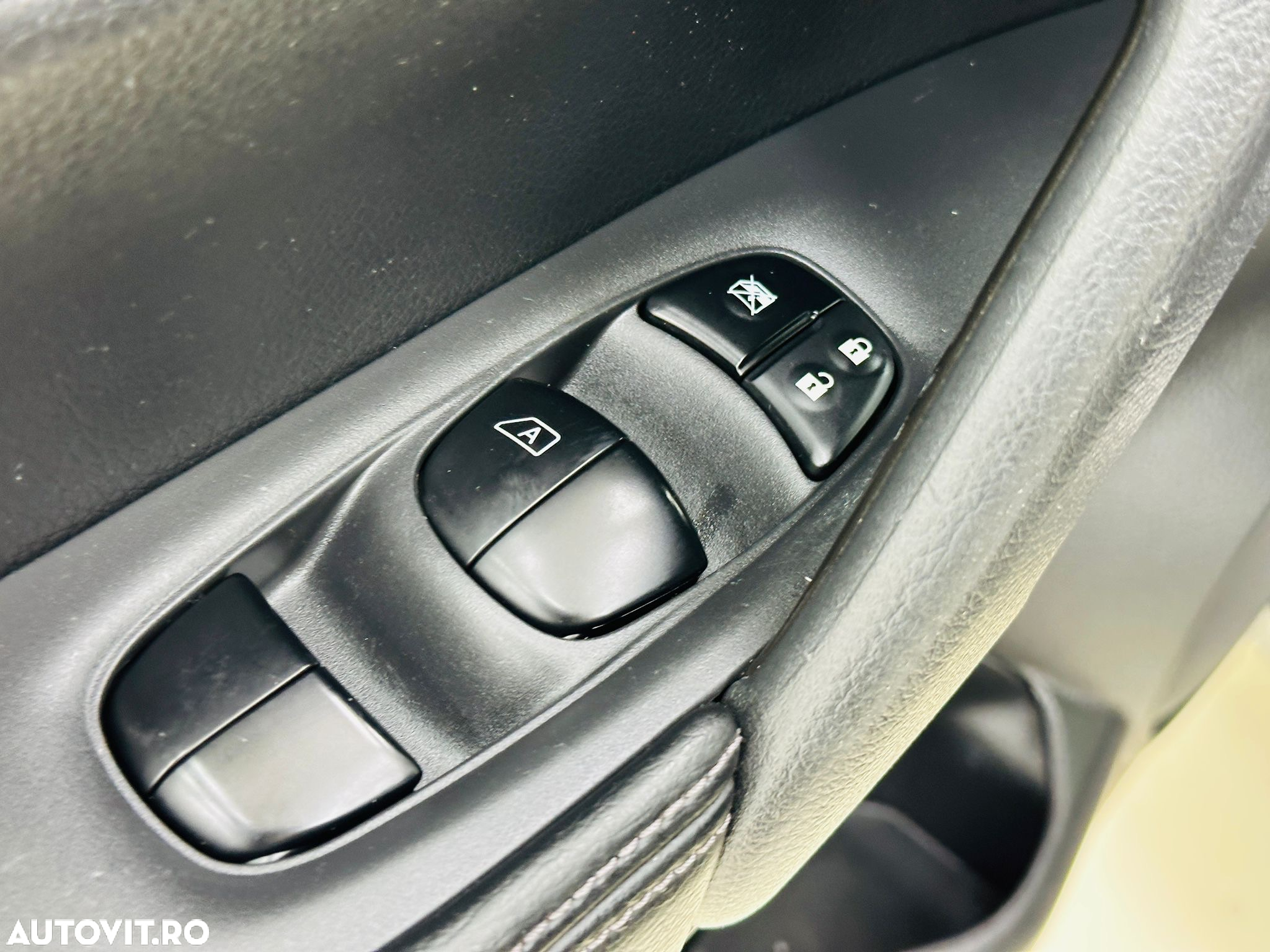 Nissan X-Trail - 16