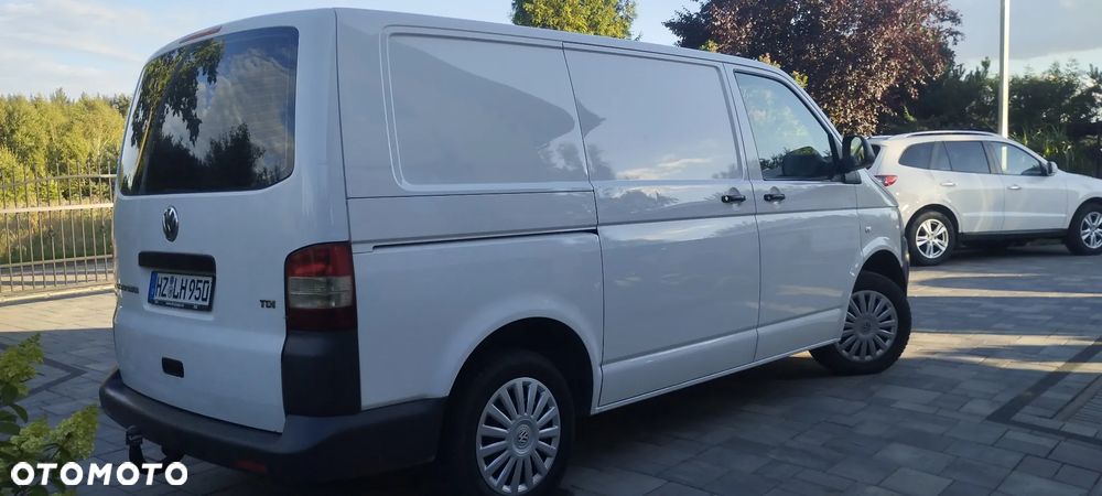 Volkswagen Transporter T5 - 22