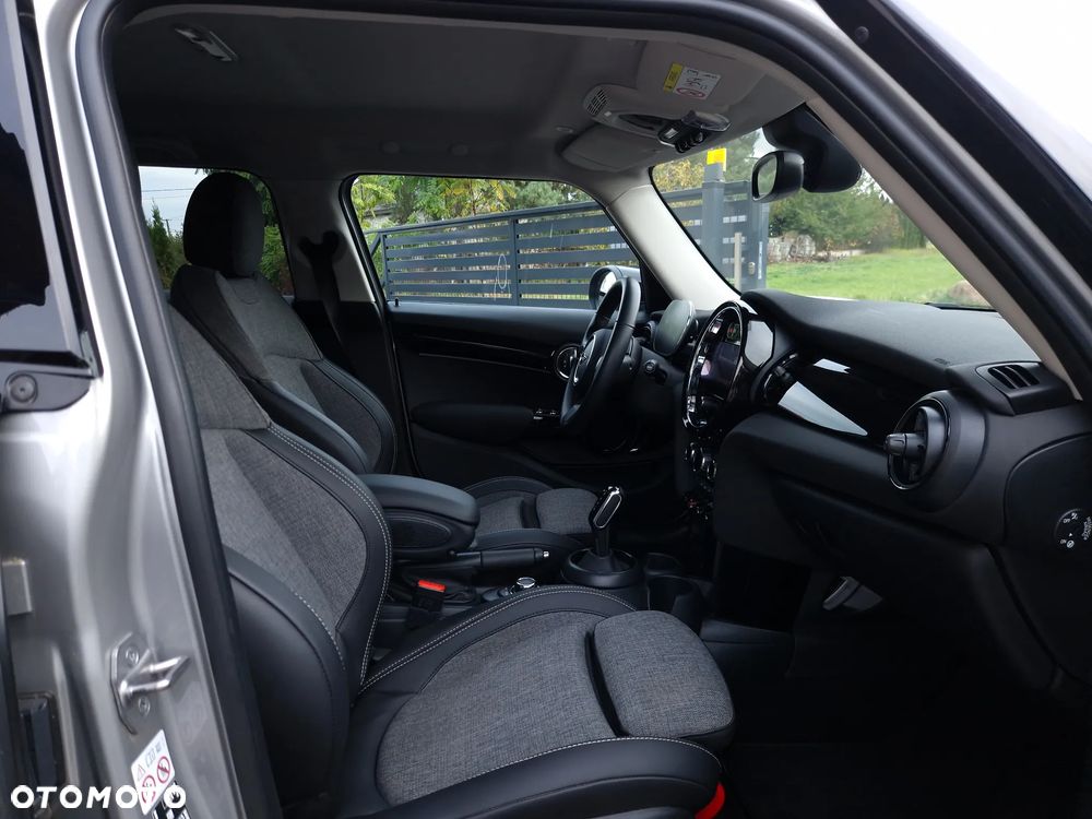 MINI Cooper Classic Trim - 23