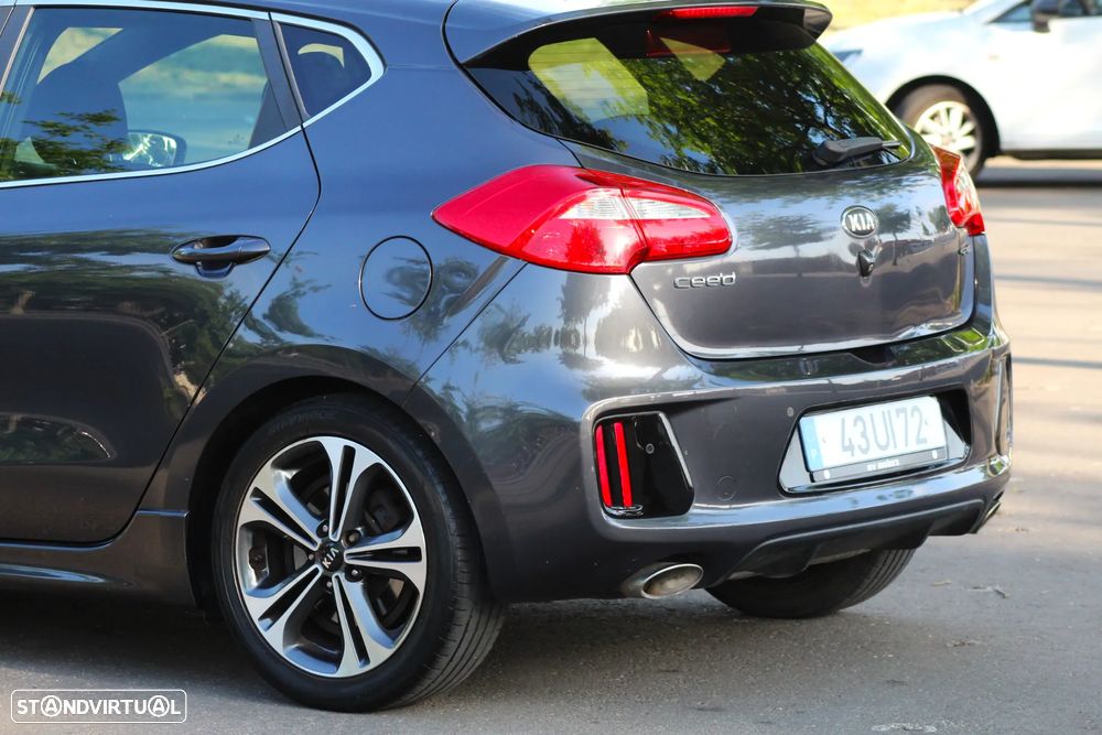 Kia Ceed 1.6 CRDi GT Line - 19