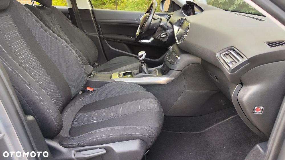 Peugeot 308 BlueHDi 150 Stop & Start Allure - 32