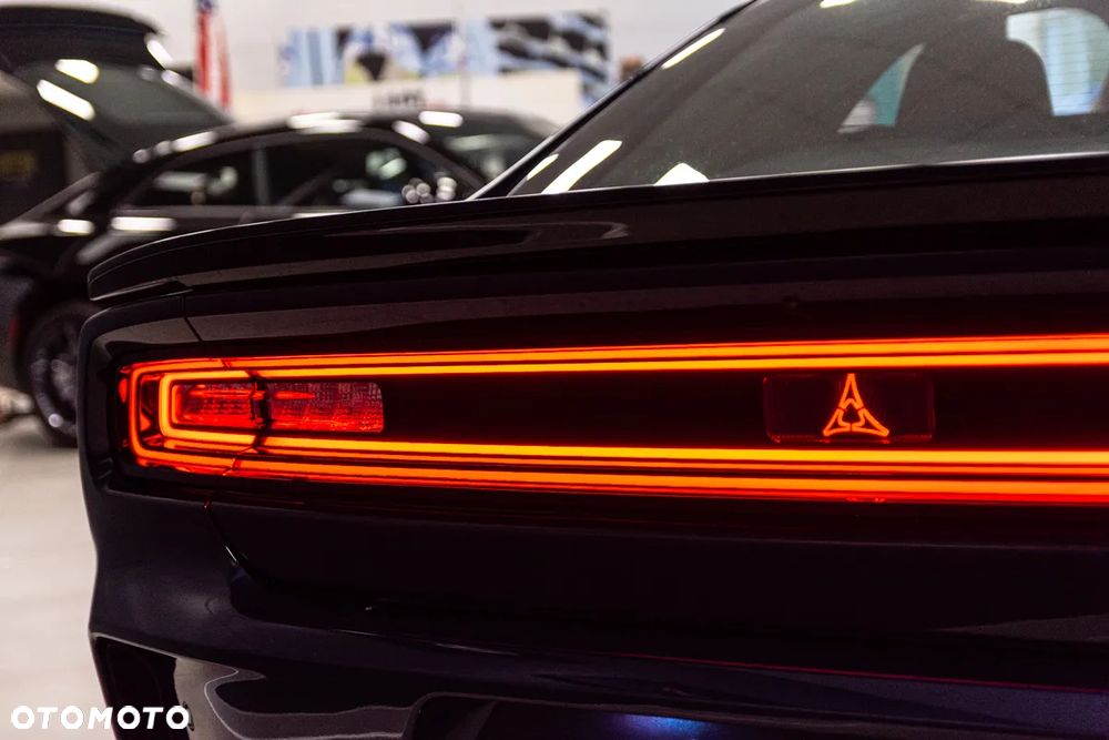 Dodge Charger - 11