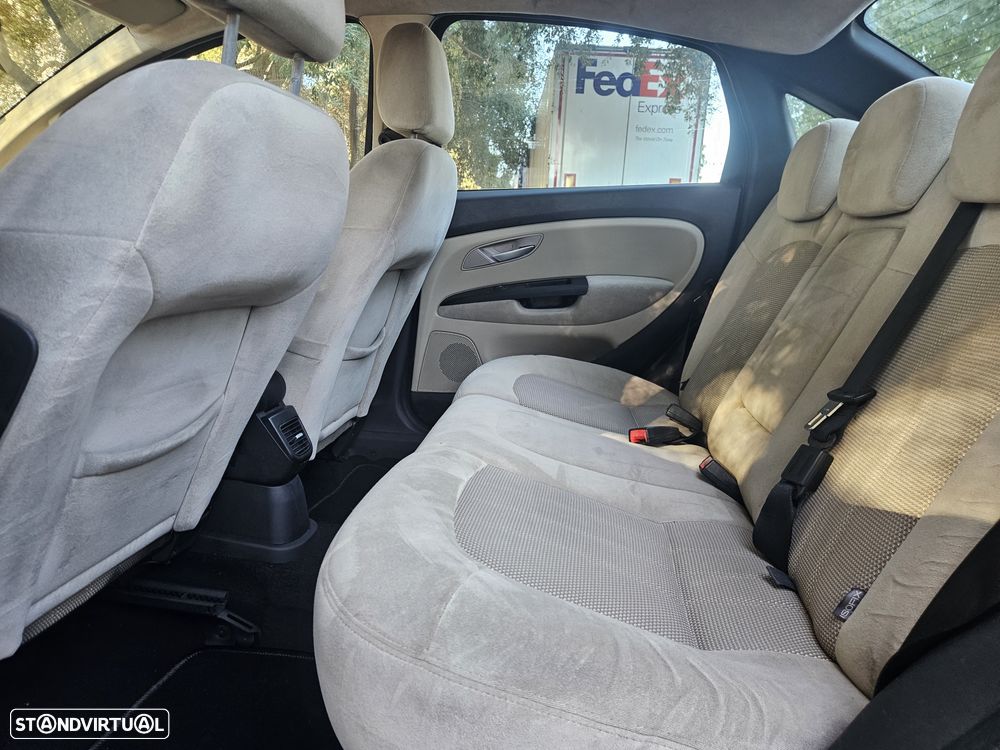 Fiat Linea 1.3 M-Jet Emotion - 16