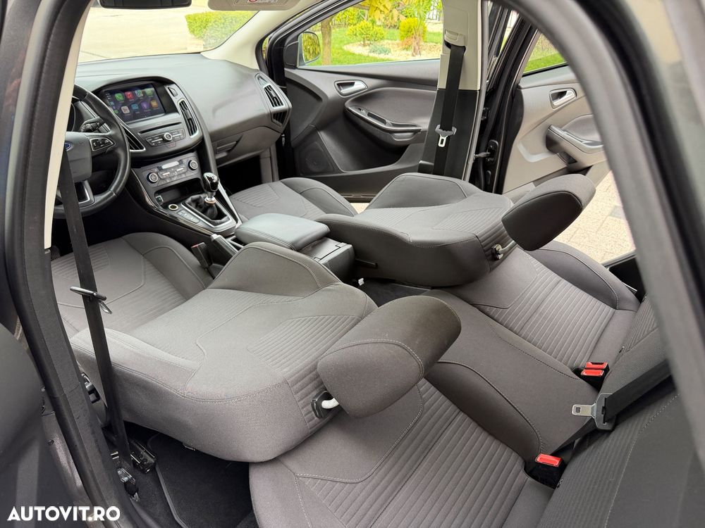 Ford Focus - 16