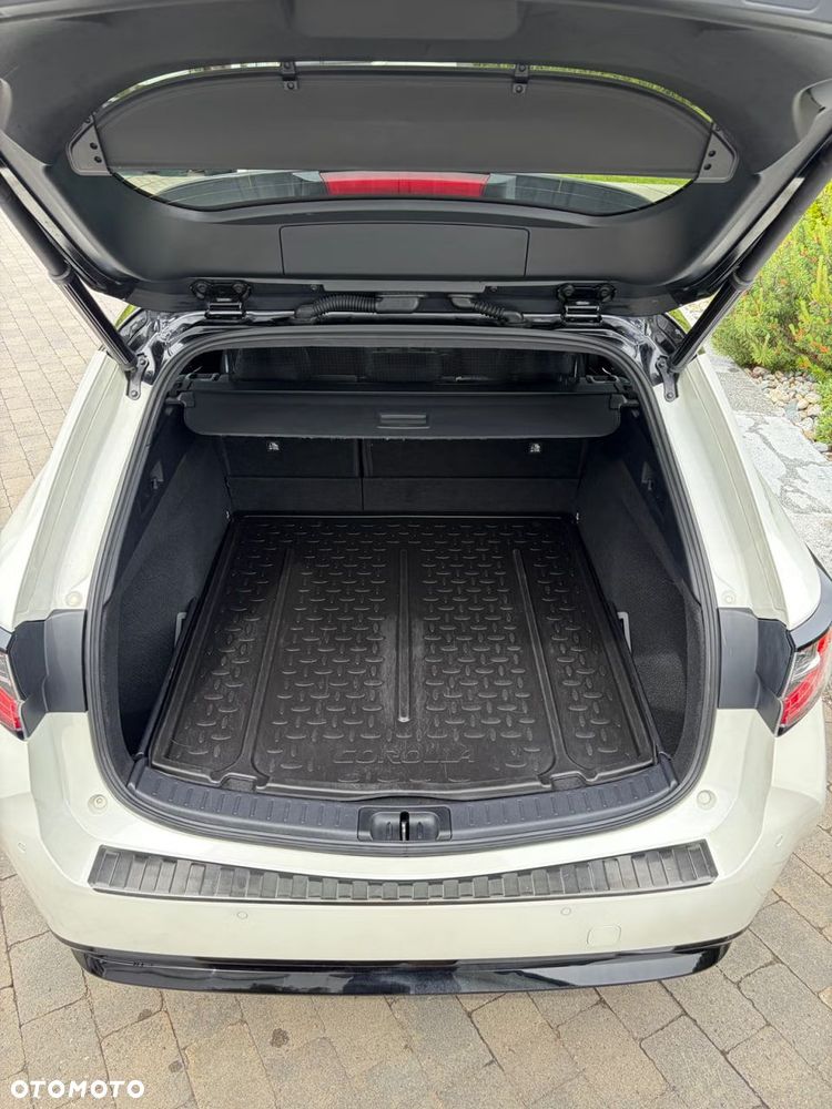 Toyota Corolla 1.8 Hybrid GR Sport - 8