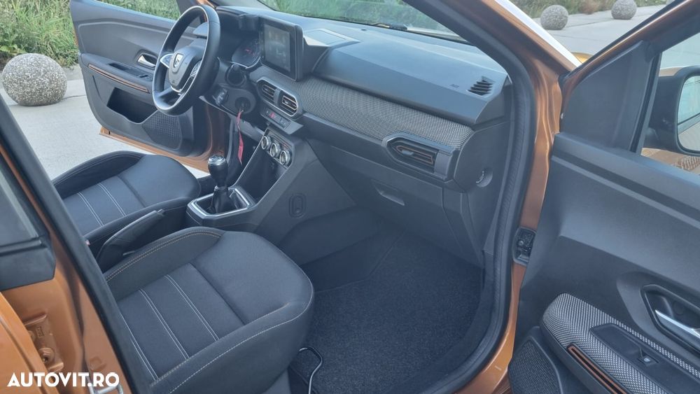 Dacia Sandero Stepway TCe 90 MT6 Comfort - 16