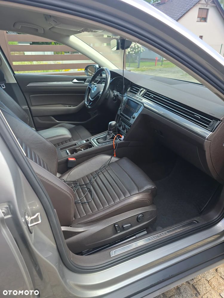 Volkswagen Passat Alltrack 2.0 TDI Bi-Turbo SCR 4Mot DSG - 13