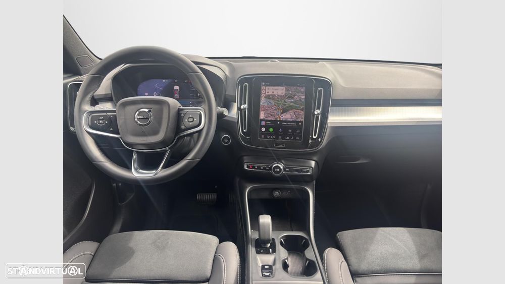 Volvo XC 40 2.0 B3 Plus Dark - 14