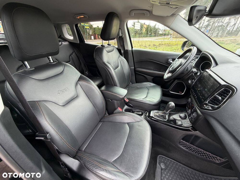 Jeep Compass - 15