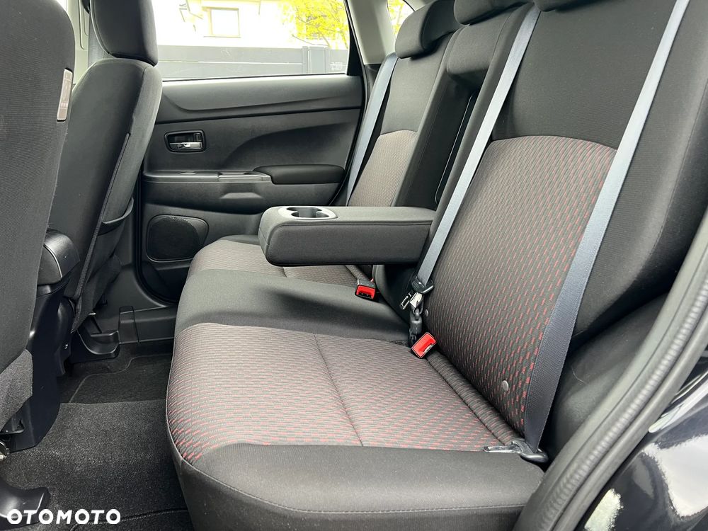 Mitsubishi ASX 1.6 2WD Edition 100+ - 32