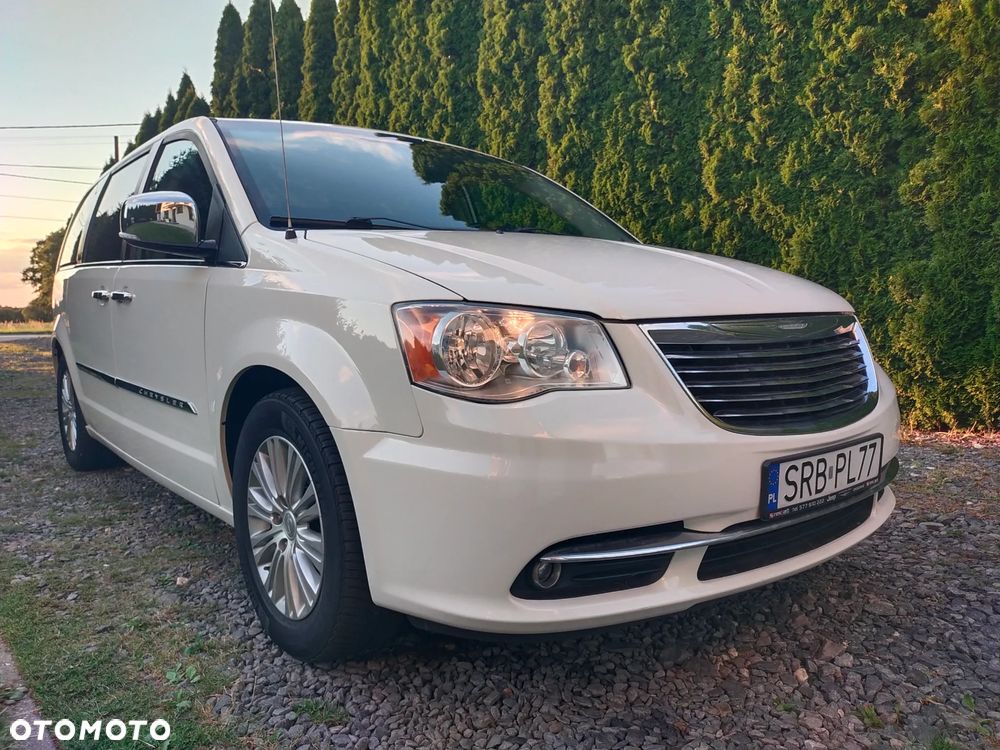 Chrysler Town & Country 3.6 Limited - 5