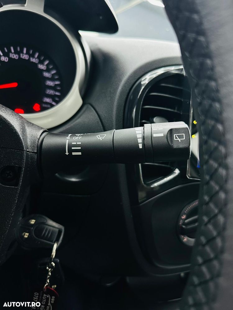 Nissan Juke 1.6 Visia Plus - 27