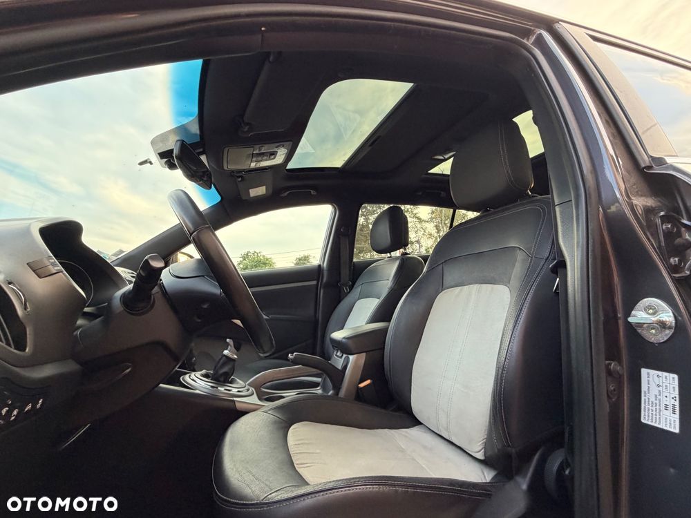 Kia Sportage 1.7 CRDI 2WD Attract - 17