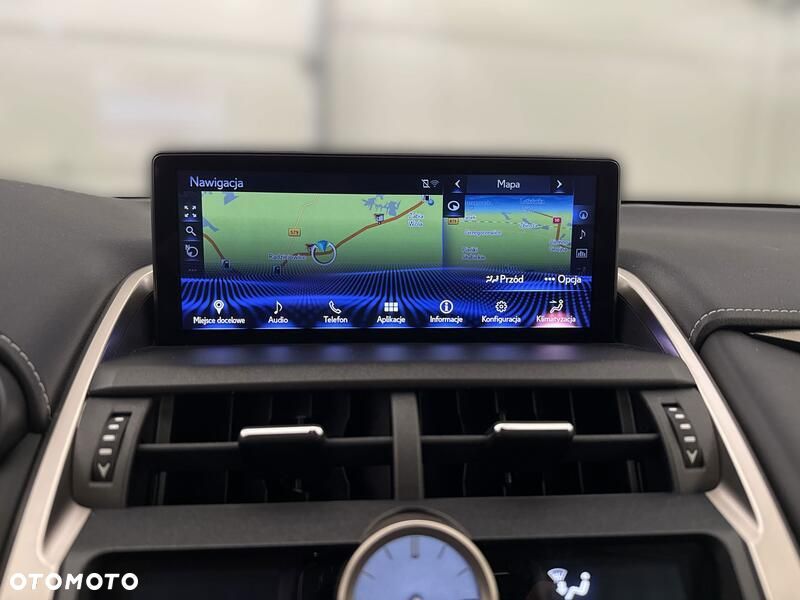 Lexus NX 300h Business Edition AWD - 15