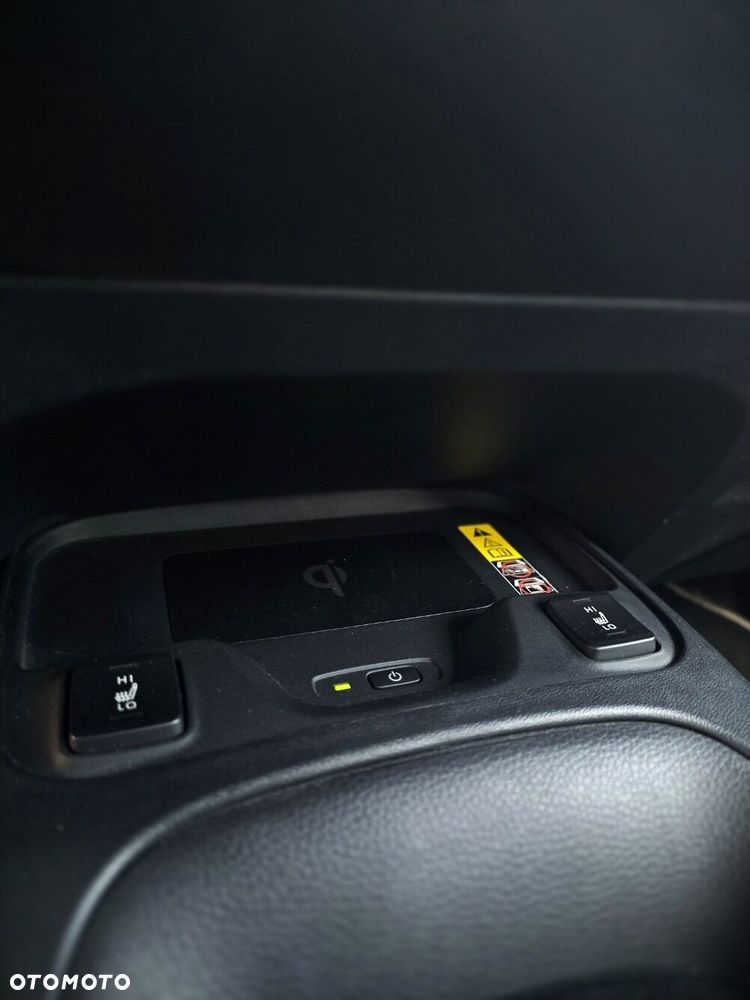 Toyota Corolla 1.8 Hybrid Comfort - 16