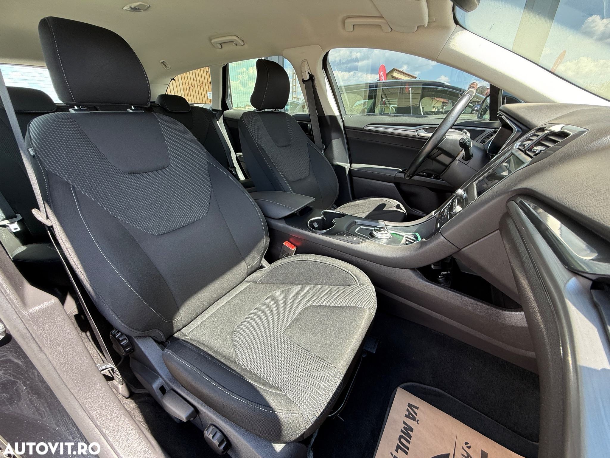 Ford Mondeo 2.0 TDCi Powershift Titanium - 19