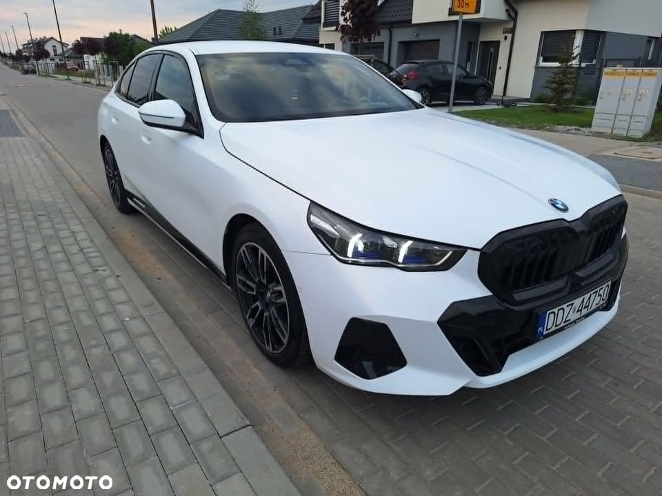 BMW Seria 5 520e Luxury Line sport - 4
