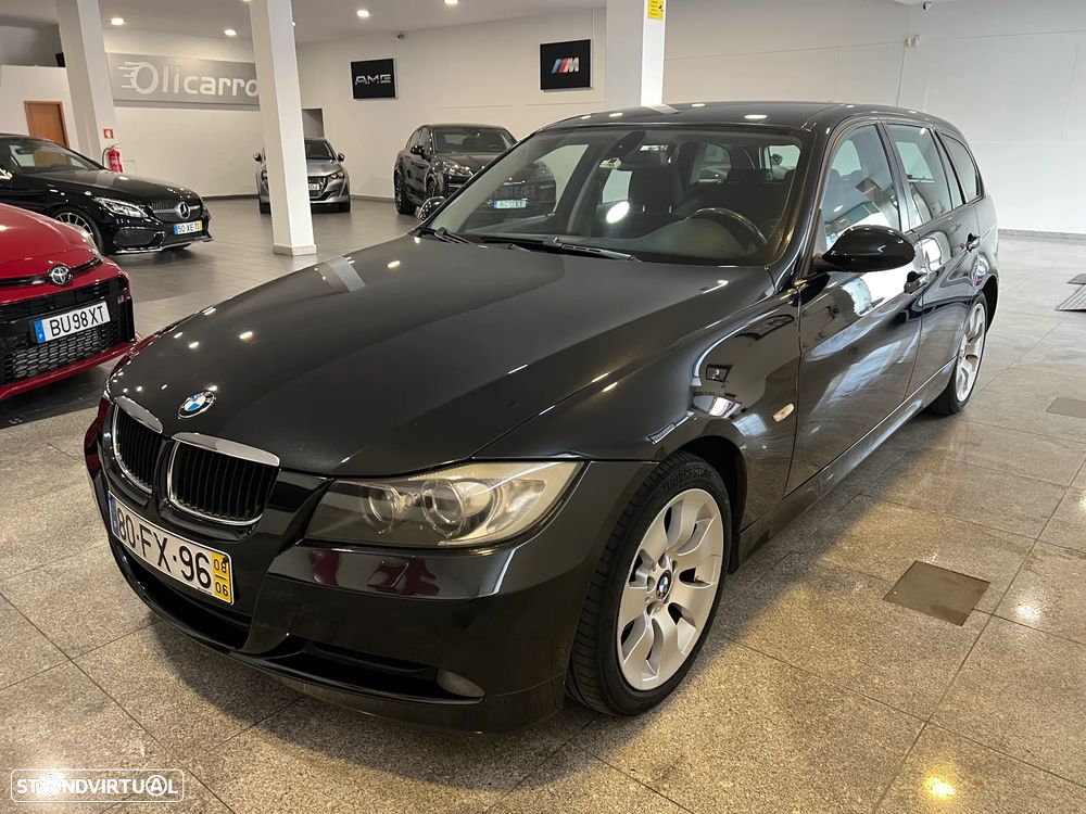 BMW 320 d Touring Dynamic - 3
