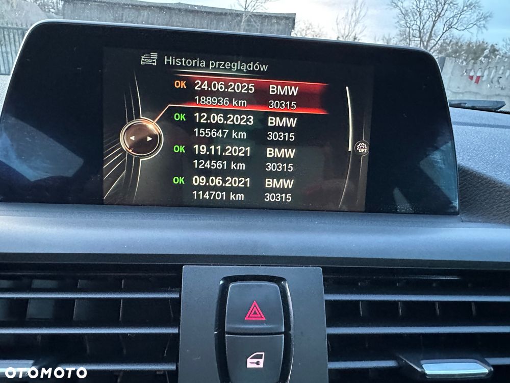 BMW Seria 2 218d M Sport - 28